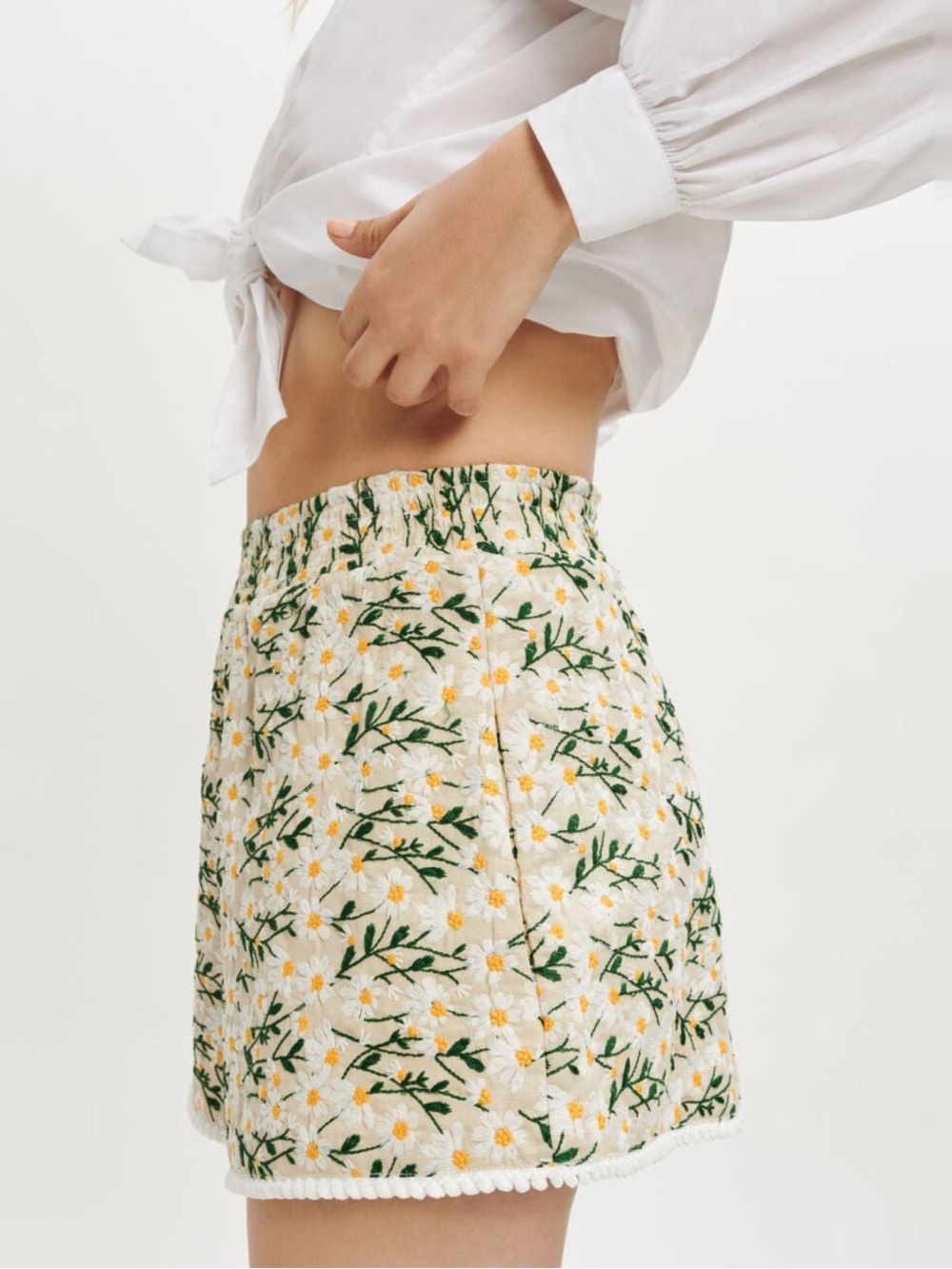 MAJE Floral Embroidered Shorts (FR 34 - XS)